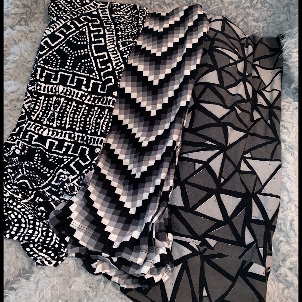 Bundle of 3 Lularoe Tall & Curvy Leggings NWOT